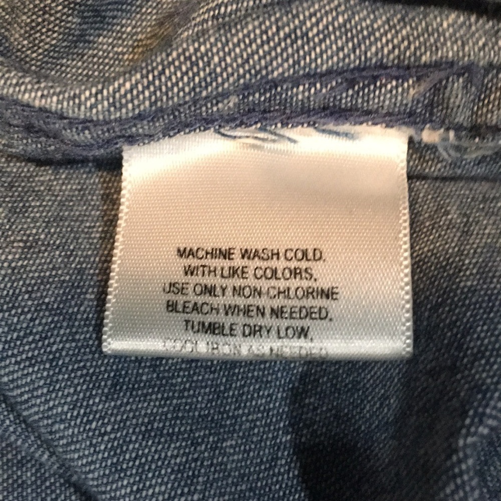 Basic Addition blue Jean button down. Size large - Picture 9 of 9